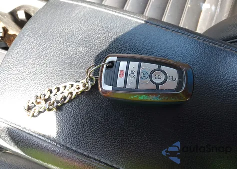 2019 Ford Fusion Sel z USA, uszkodzony, nr VIN 3FA6P0CD0KR234247